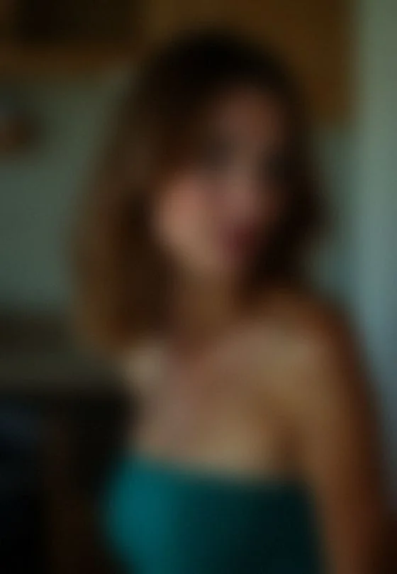 Chantal, 28