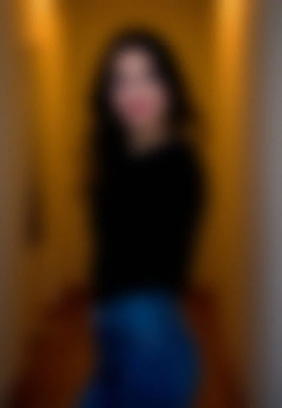 Ellen, 26